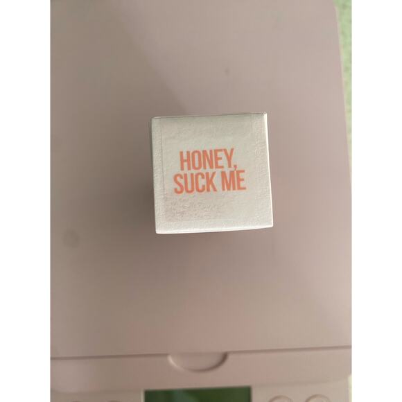 Jeffery Star Velvet Trap Lipstick Honey Suck Me - Picture 5 of 5